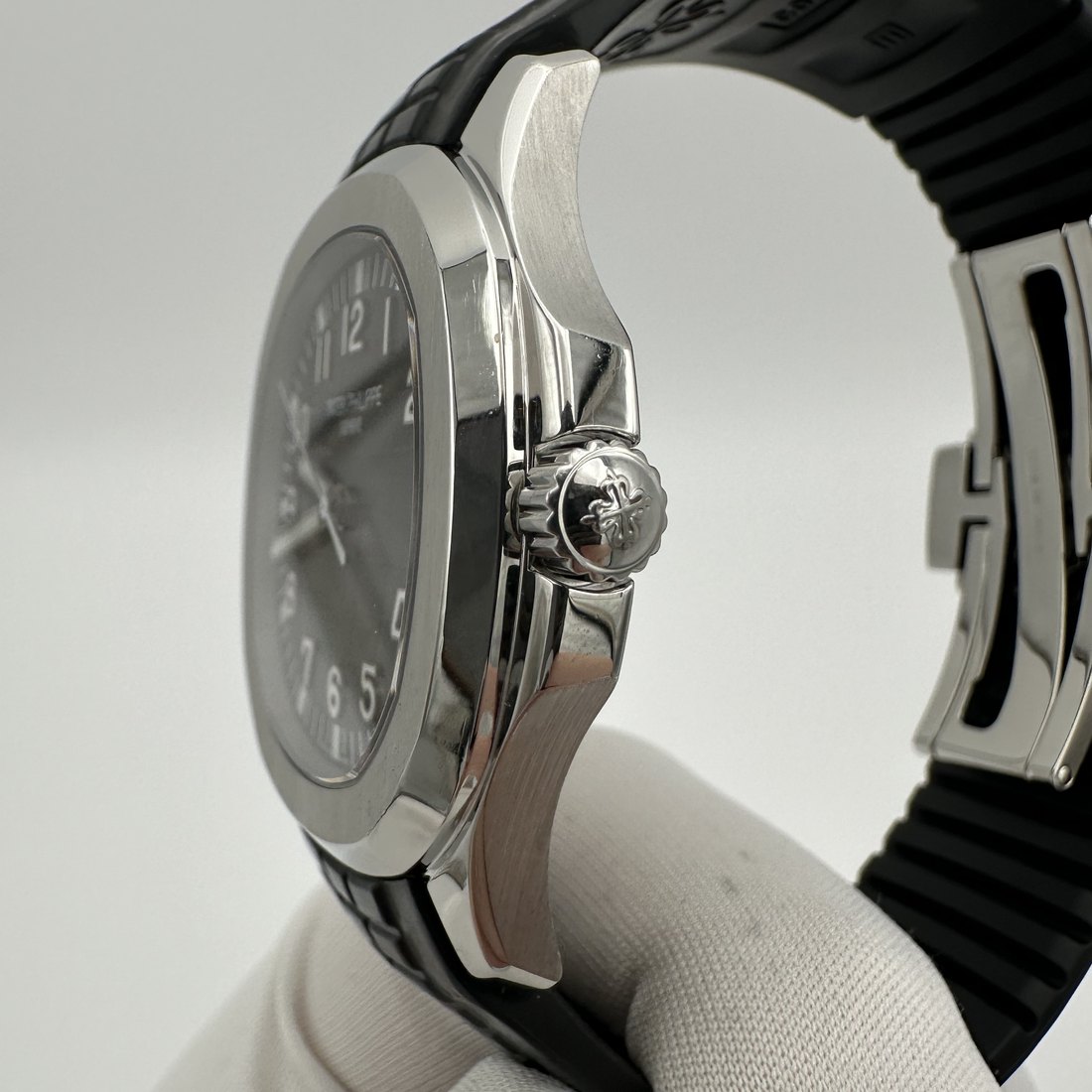 Patek Philippe Aquanaut, photo 3 of 11