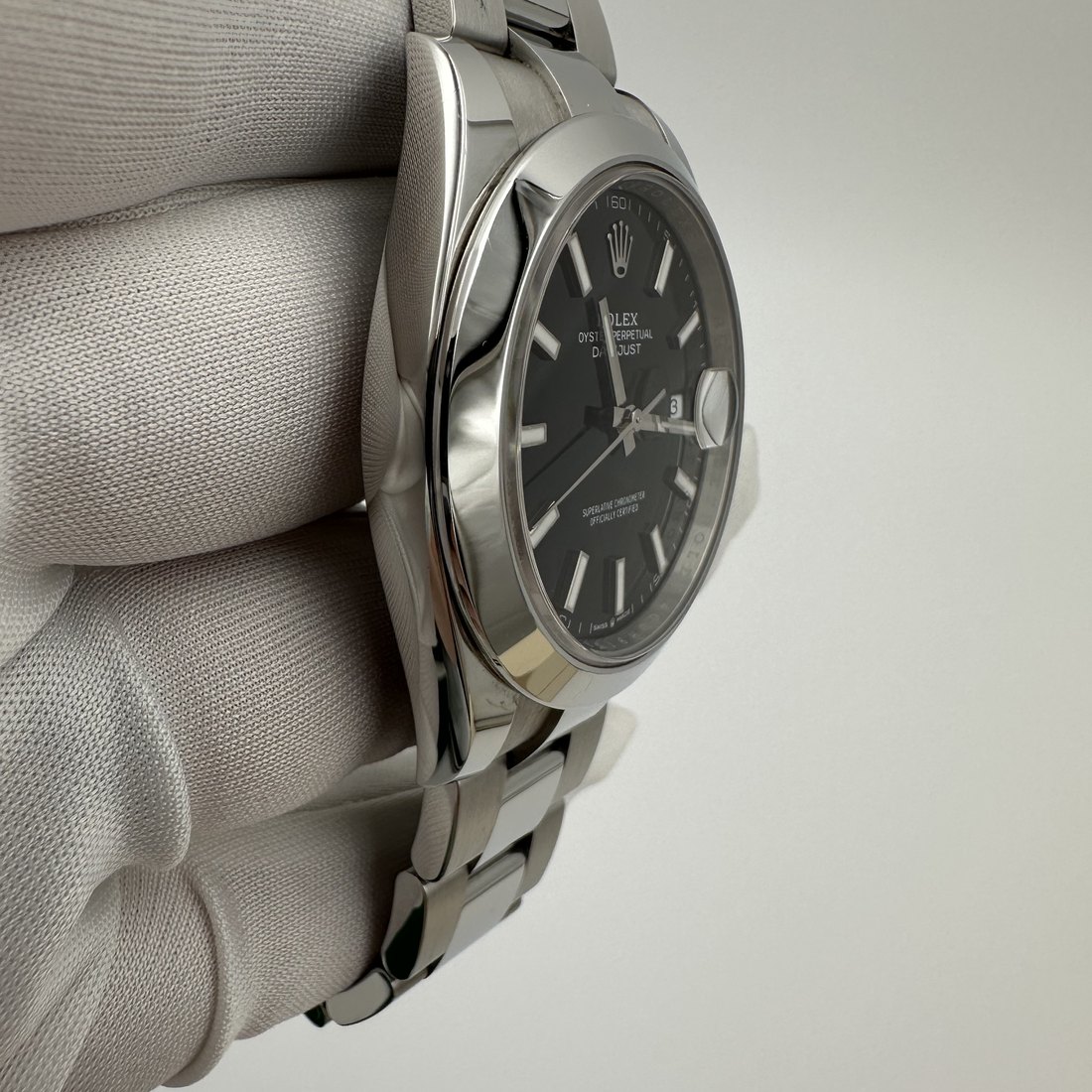 Rolex Datejust 41 black dial view 2
