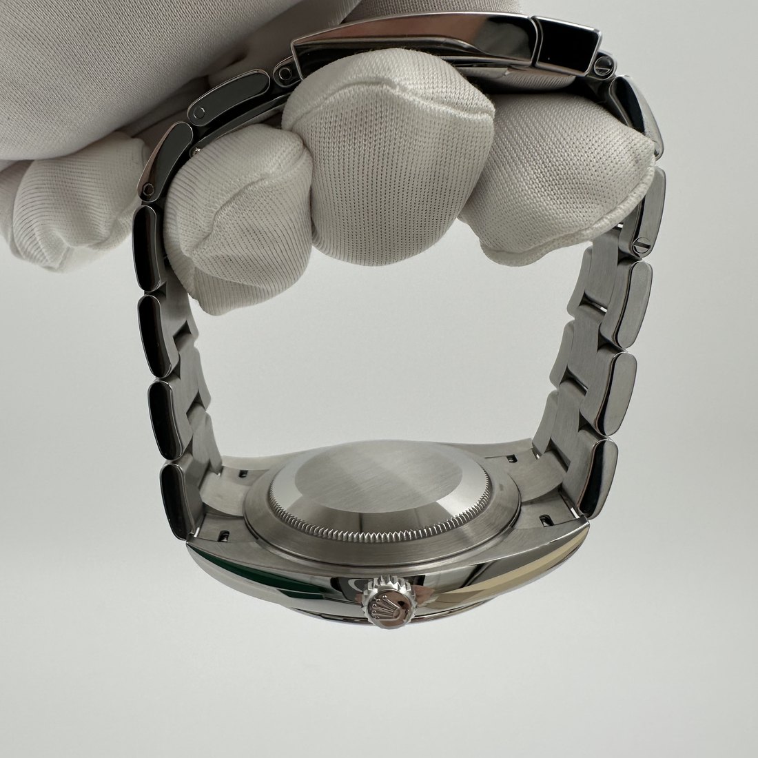 Rolex Datejust 41 black dial view 8