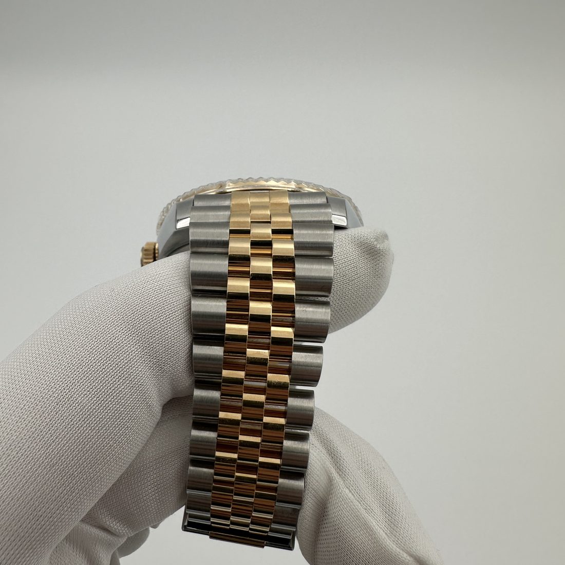 Rolex Sky-Dweller 42, view 5