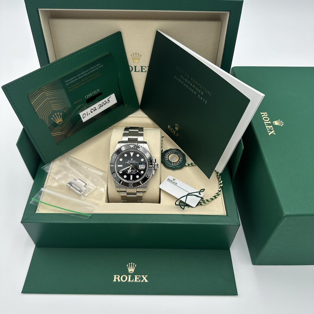 Rolex Submariner Date view 10