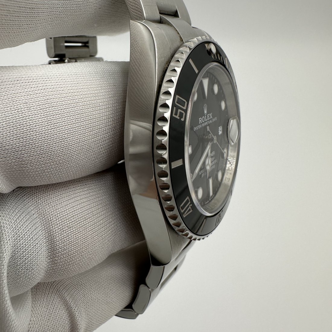 Rolex Submariner Date view 2