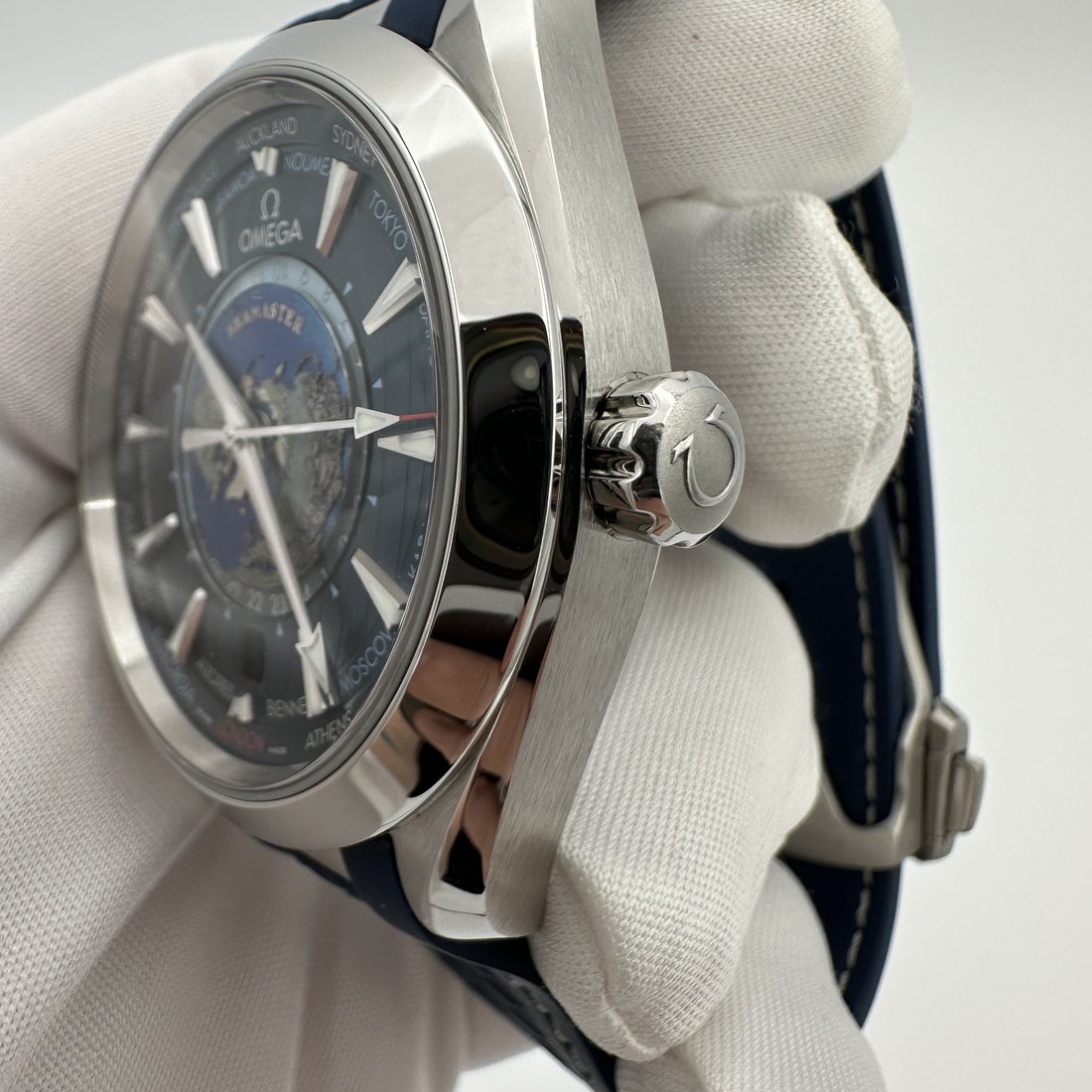 Omega Seamaster Aqua Terra Worldtimer, photo 3 of 10